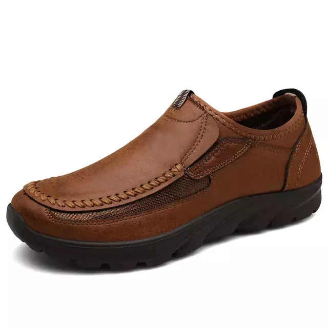 ZAPATOS TIPO TENIS DE CUERO PARA HOMBRE MONTCLAIR®